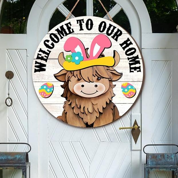 MagniCharm™ Highland Cow Sign — Transform Your Home with Fun, Festive Flair All Year Long