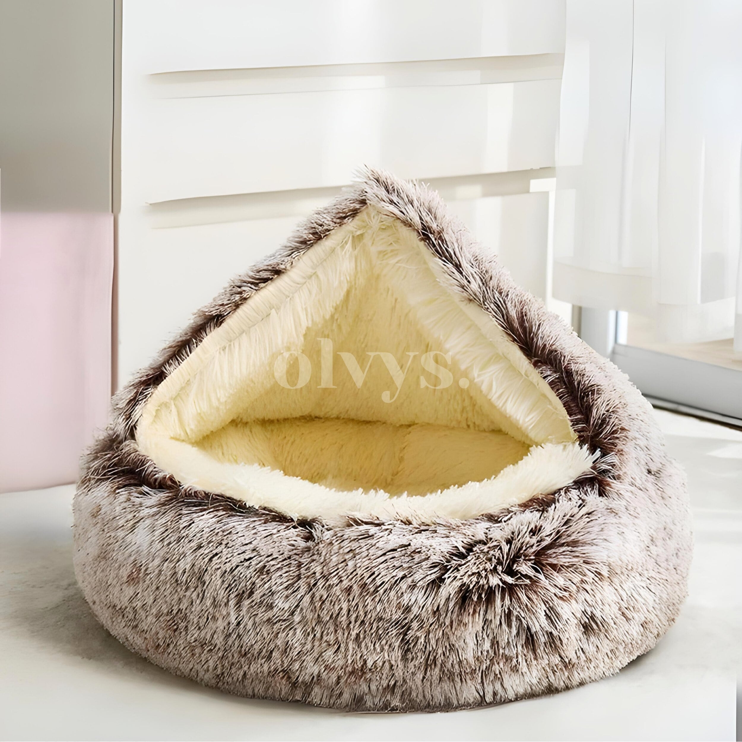 SnuggleNest™ — Wrap Your Pet in Cozy Calm for Blissful, Stress-Free Sleep