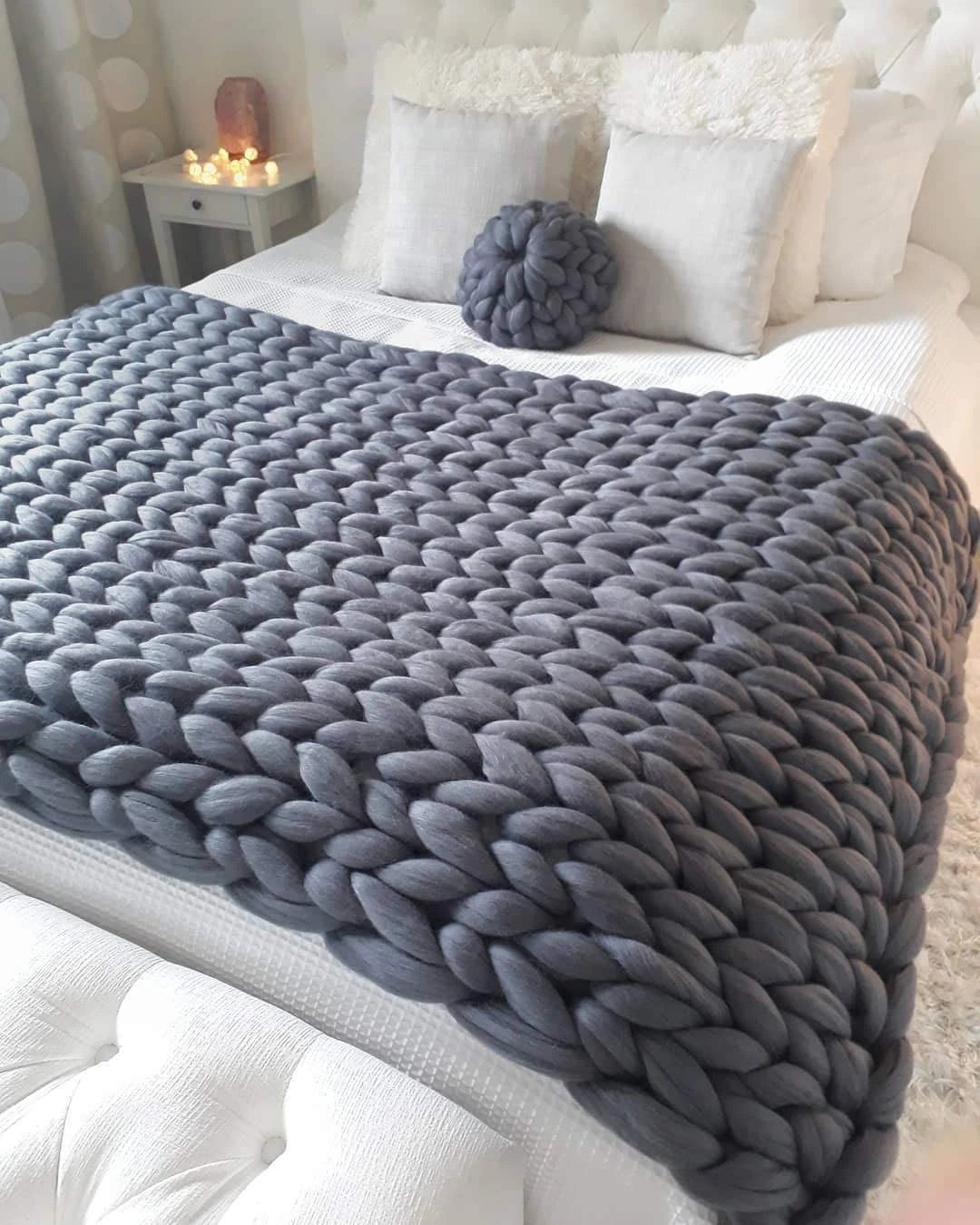 Microsuede Blanket – Experience Cozy Comfort and Warmth