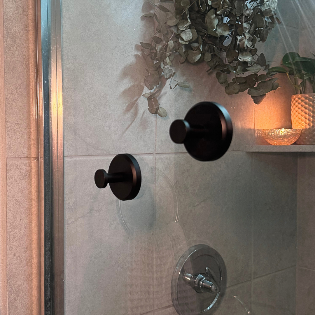 Ultra-adhesive, repositionable suction cup hook