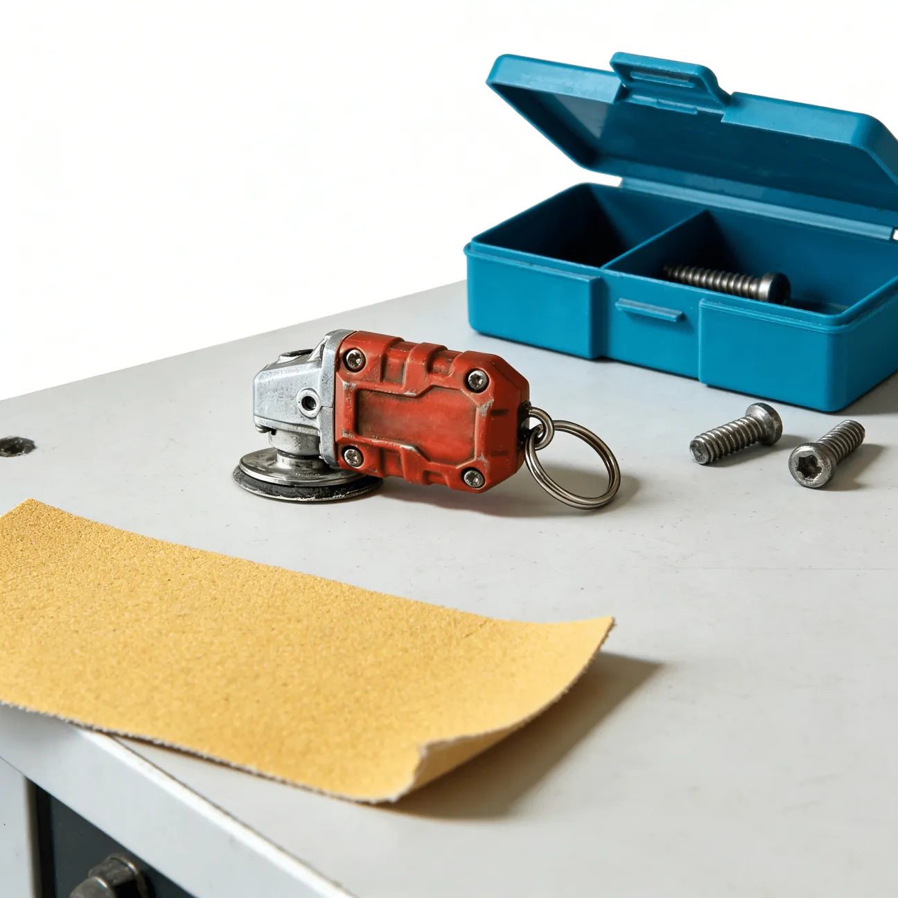 Compact Mini Grinder Keychain – Decorative and Always Within Reach