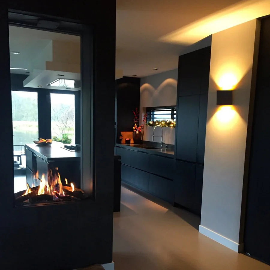 Light Cube™ - The luxurious, wireless wall lamp!