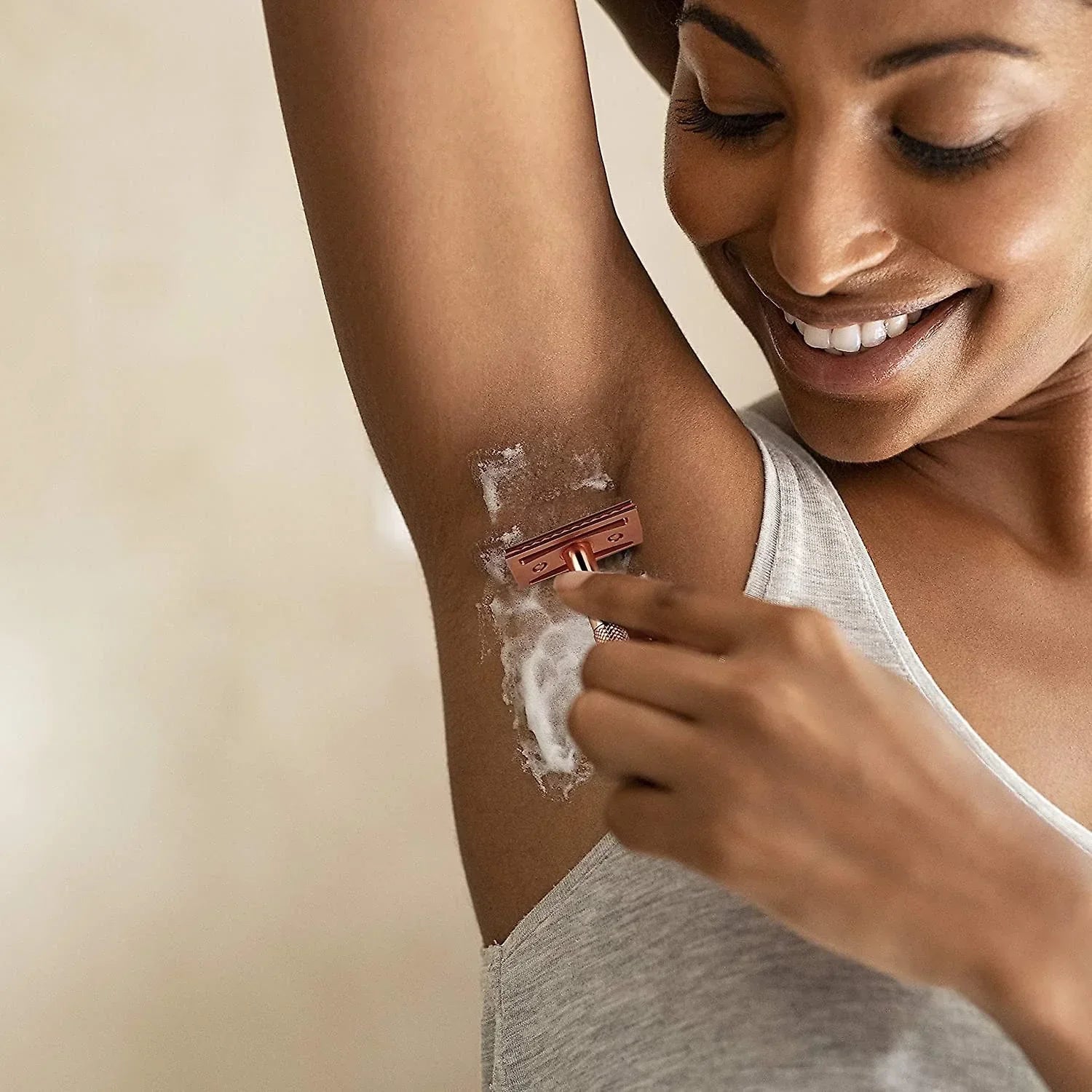 Lunara™ — Experience Silky, Irritation-Free Skin That Glows With Every Shave