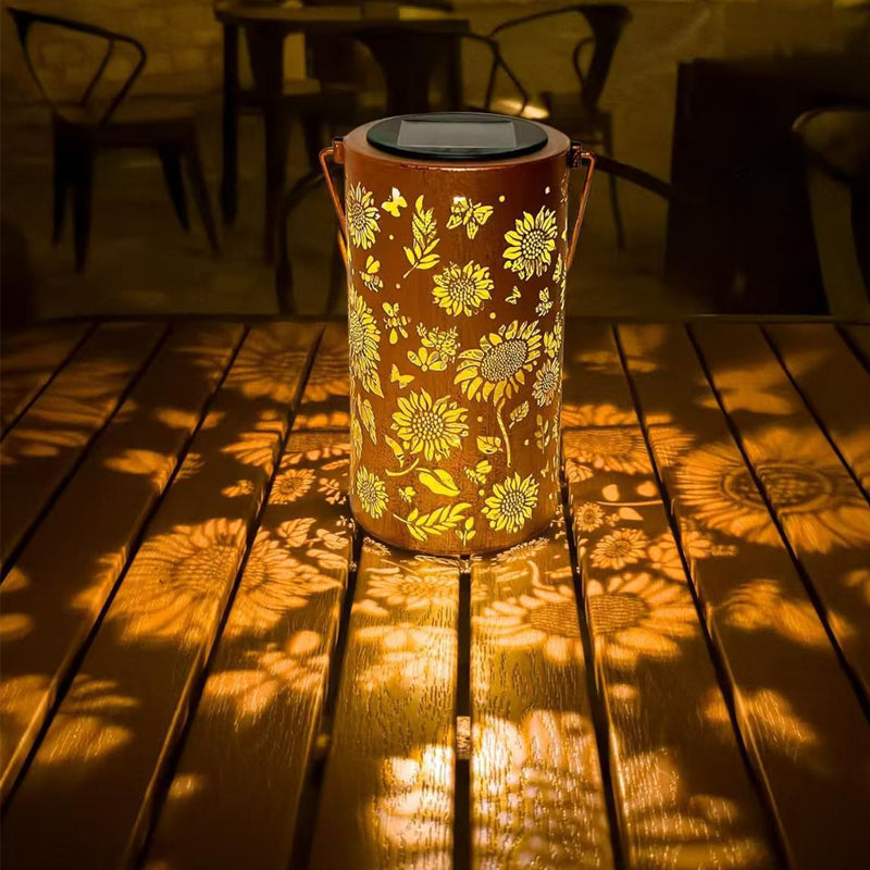 Solar garden lamp featuring sunflower design