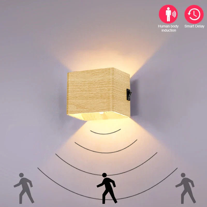 Light Cube™ - The luxurious, wireless wall lamp!