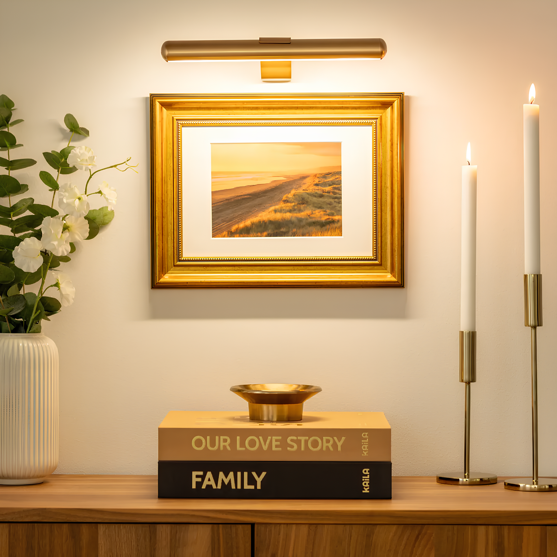 Wireless LED Art Light – Adjustable Wall Lamp for Display Pieces