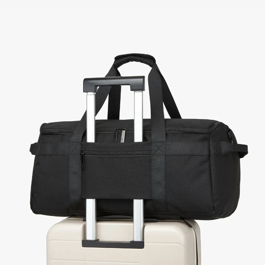 Travel with Impeccable Clothing and Effortless Style
