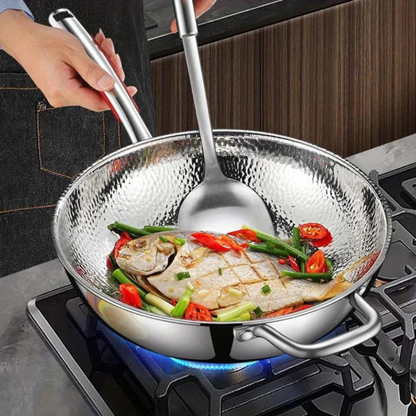 Titanium Wok – Cook Effortlessly Without Sticking