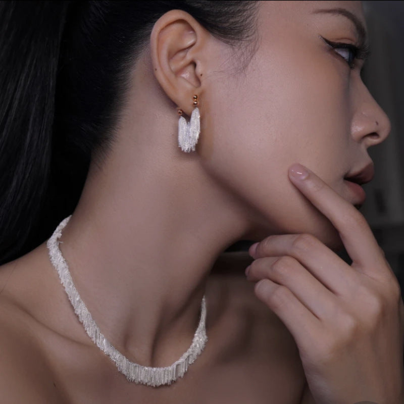CascadeLuxe™ — Flowing Gold Elegance That Keeps You Comfortable All Day