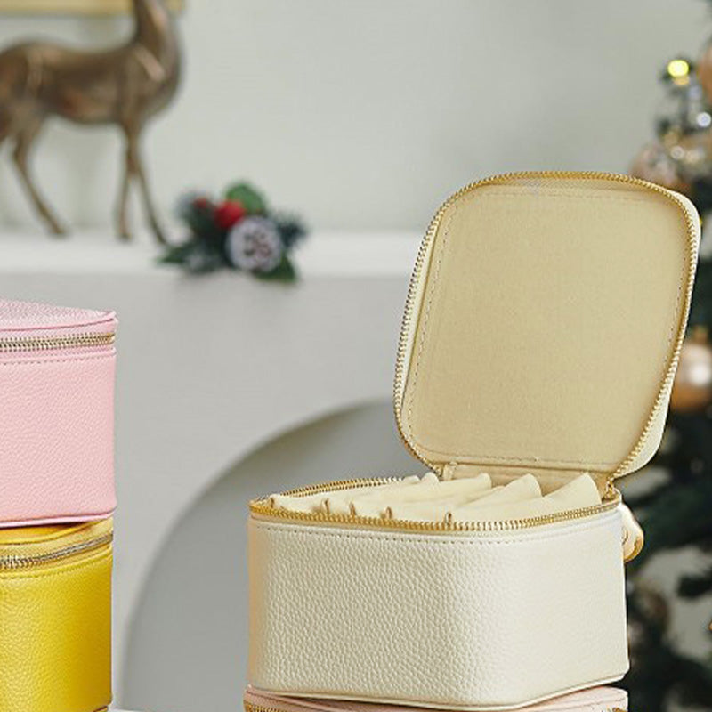 Glittering Storage Box – Keep Your Treasures Safe and Stylishly Accessible!