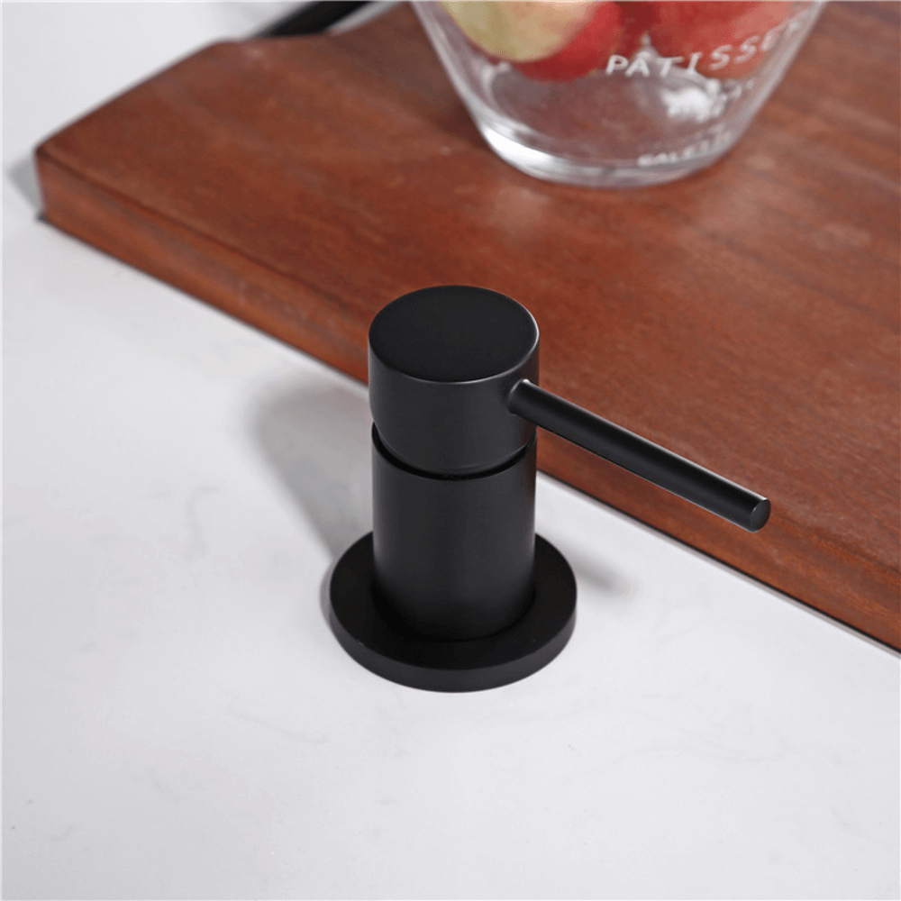 Modern Solid Brass Kitchen Faucet - Durable and Stylish Design