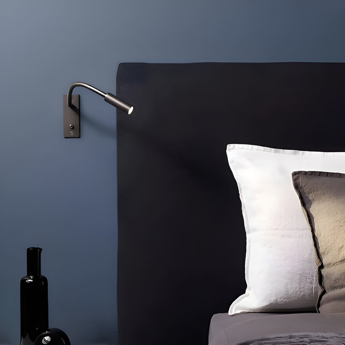 Adjustable Gooseneck Wall Light – Reading Lamp for Bed and Sofa