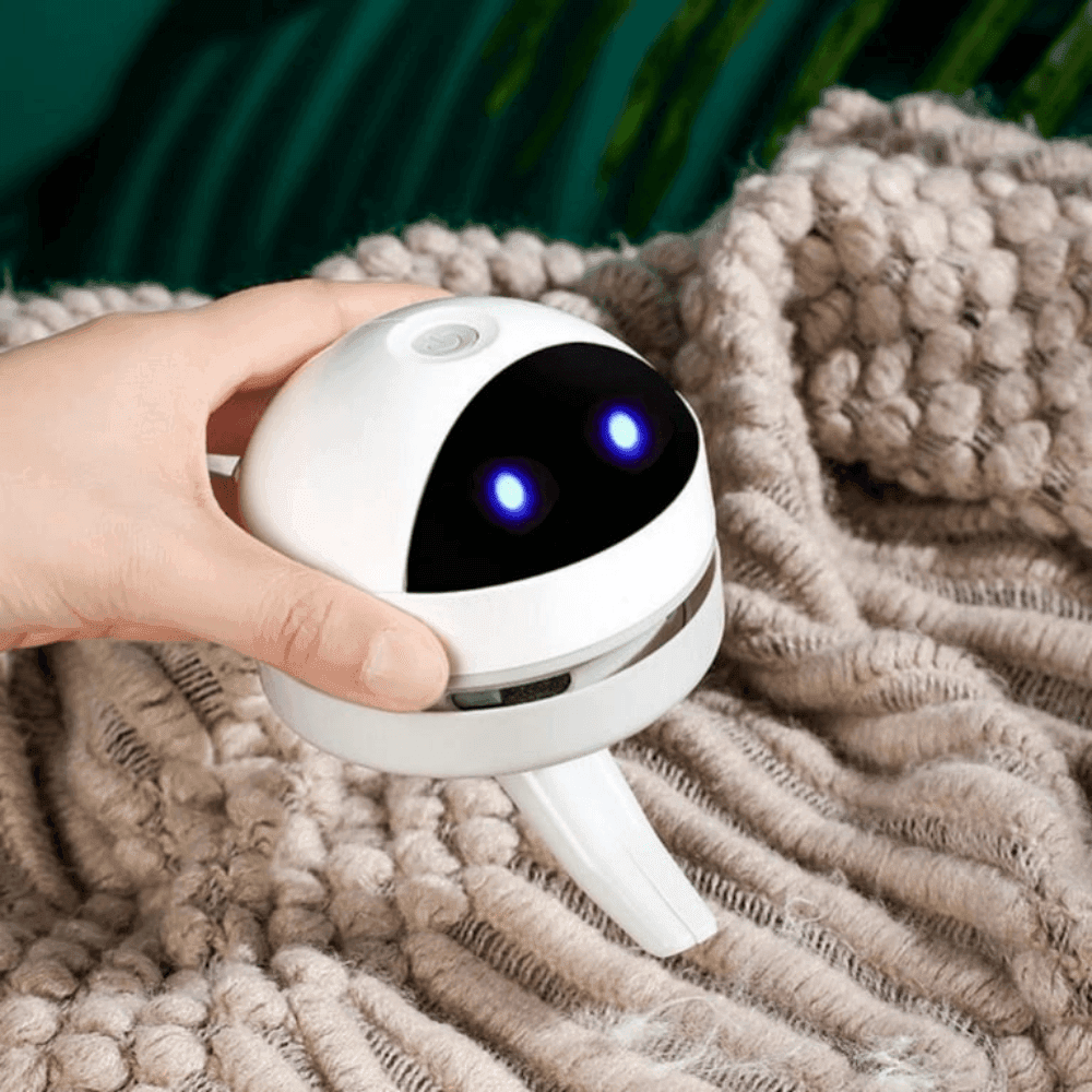 Rechargeable USB Desk Vacuum Robot for Simple Dust Removal