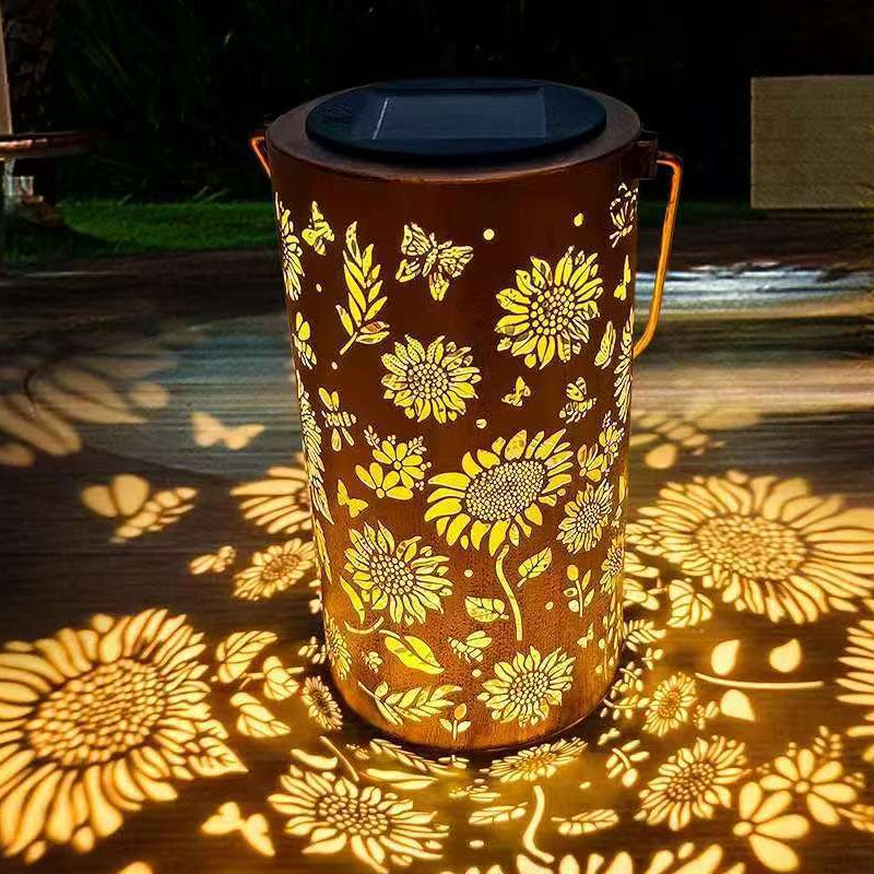 Solar garden lamp featuring sunflower design