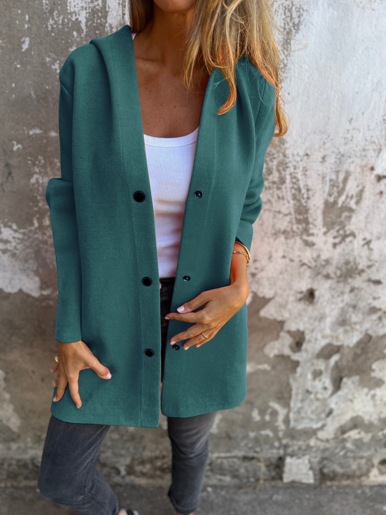 BorealisShield™ — Own Every Storm with Lightweight Warmth and Unmatched Style