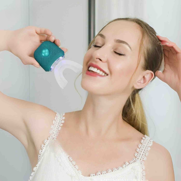 Gleam360™ — Transform Your Smile with a Fresh, Dentist-Clean in Under a Minute