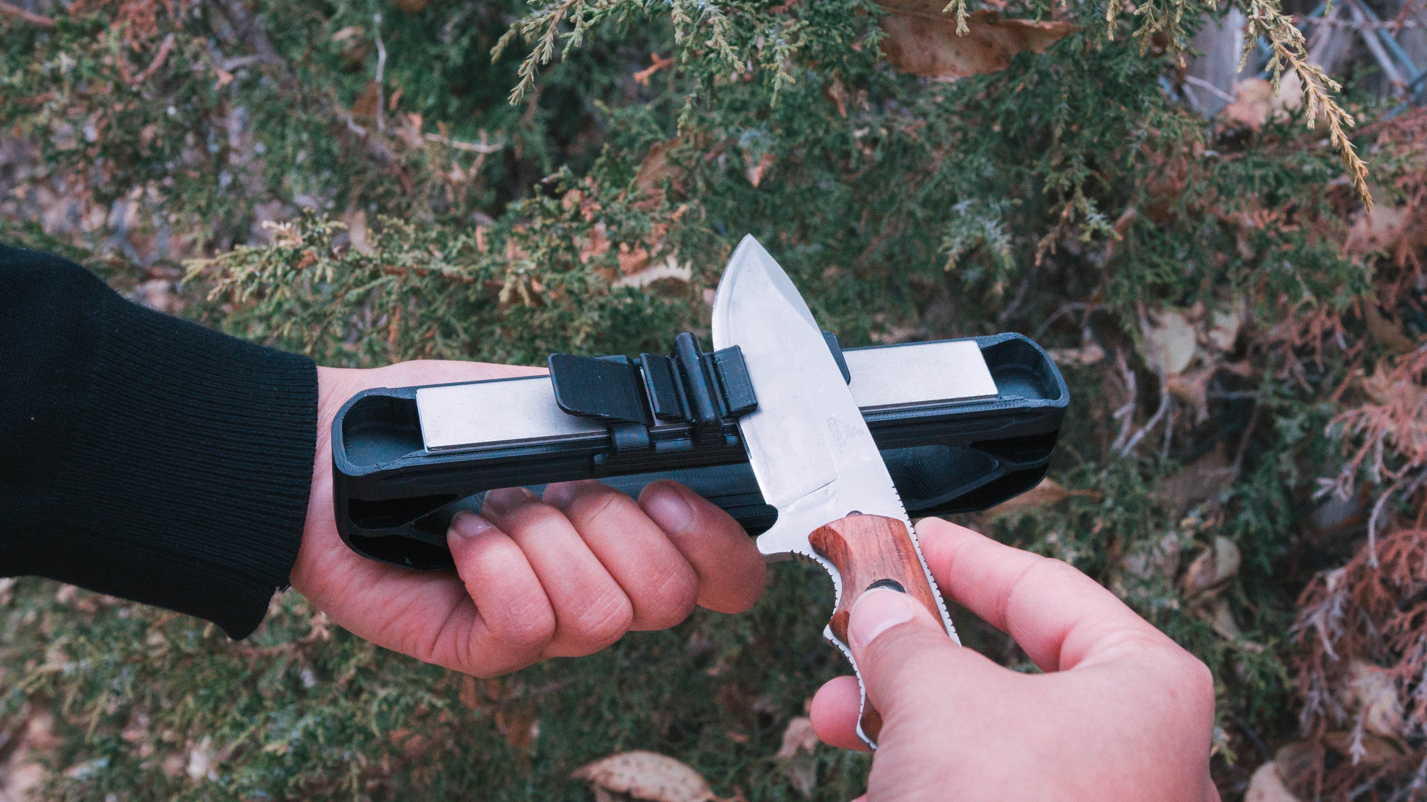 BladePulse™ — Carry Precision Anywhere for Blades That Slice Like New Every Time