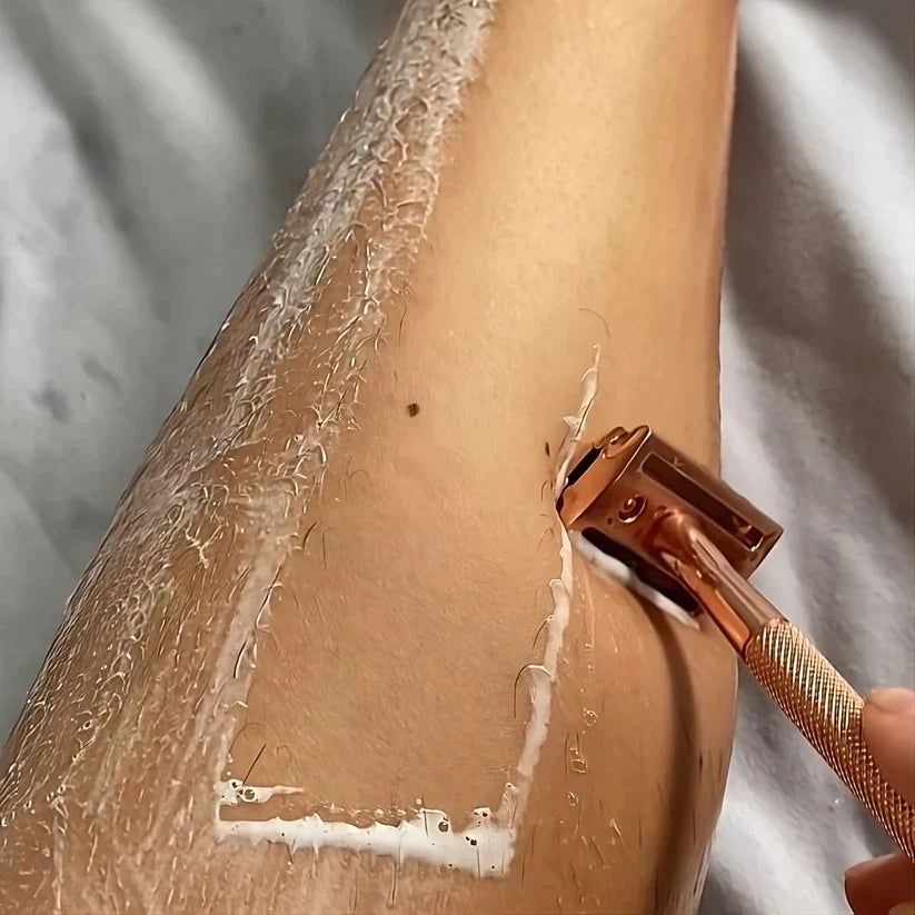 Lunara™ — Experience Silky, Irritation-Free Skin That Glows With Every Shave