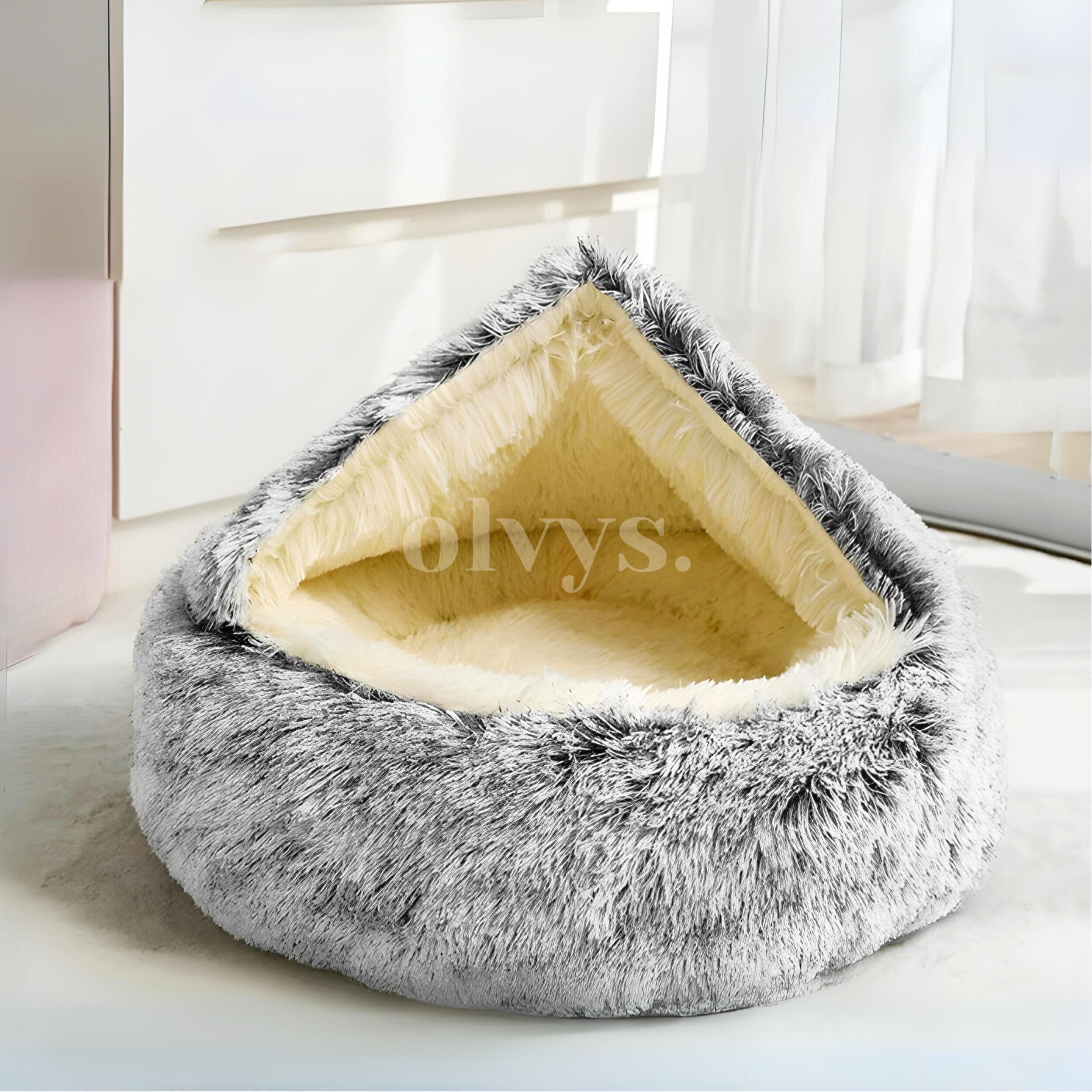 SnuggleNest™ — Wrap Your Pet in Cozy Calm for Blissful, Stress-Free Sleep