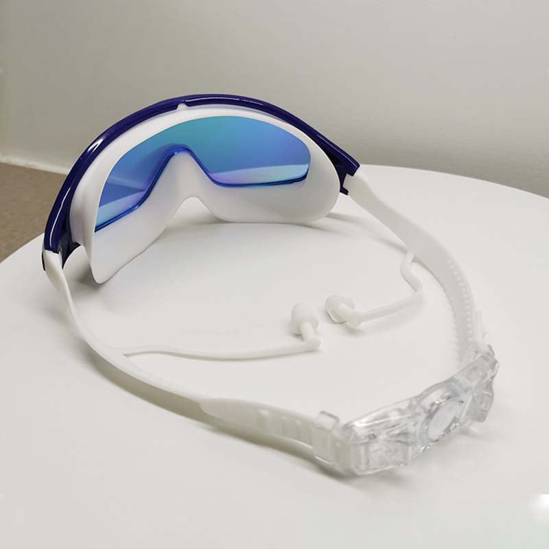 Experience Unrestricted Freedom with Crystal Clear Underwater Vision