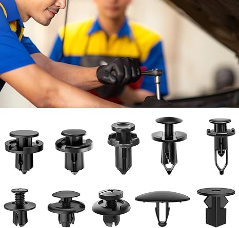 Set of 680 Automotive Fastening Clips