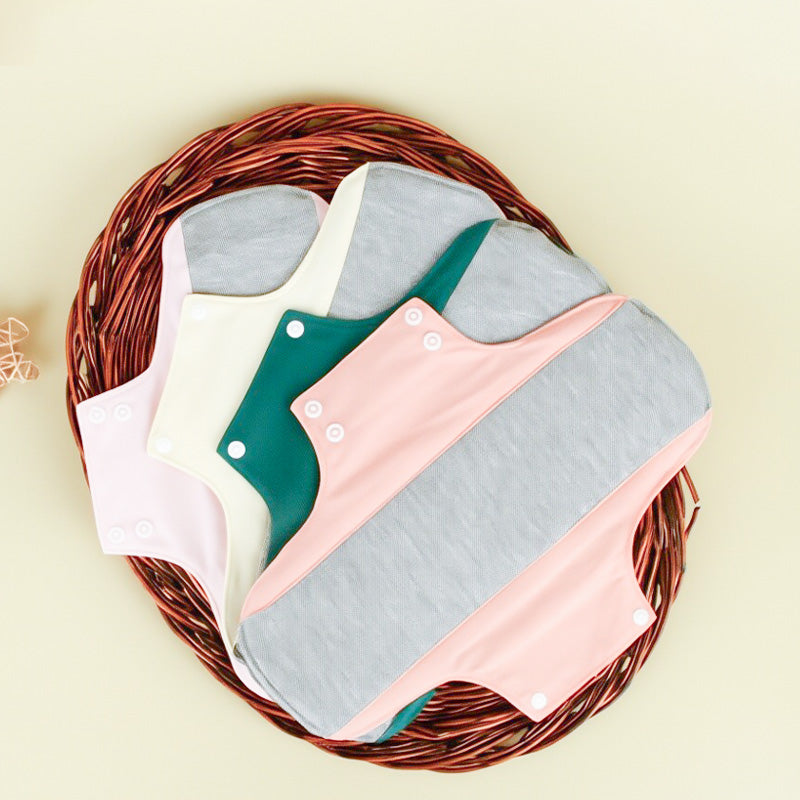 LunaFlow™ — All-Day Dryness and Comfort That Moves With You