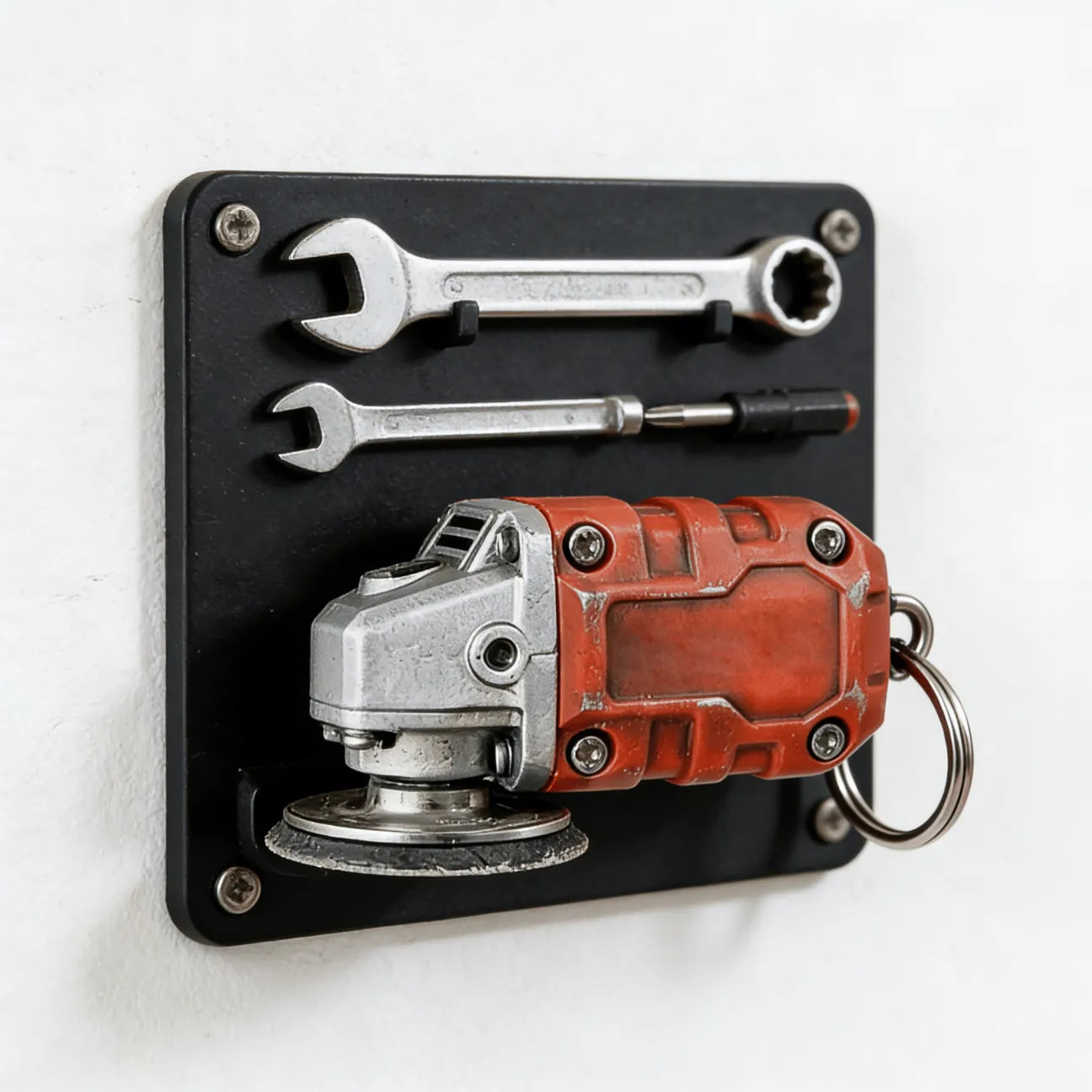 Compact Mini Grinder Keychain – Decorative and Always Within Reach