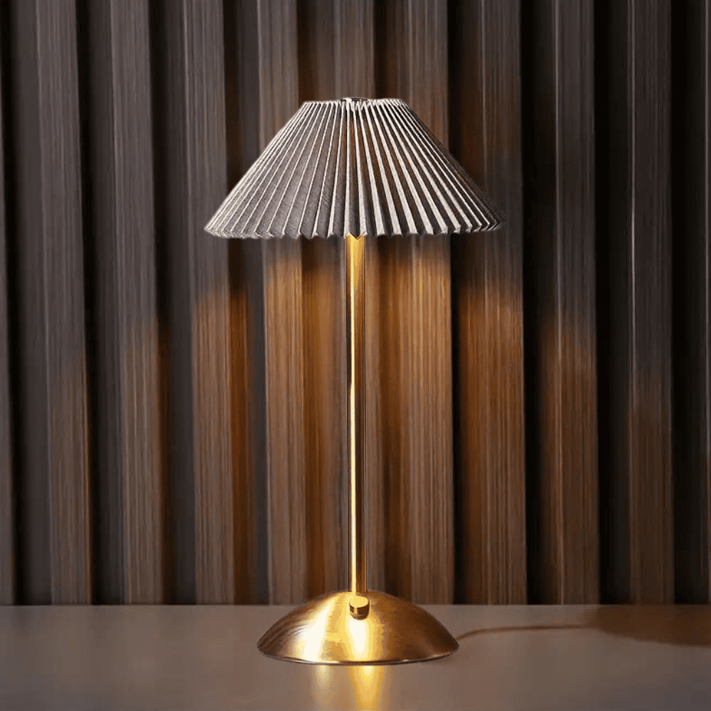 GlowLight | Modern and Wireless Table Lamp
