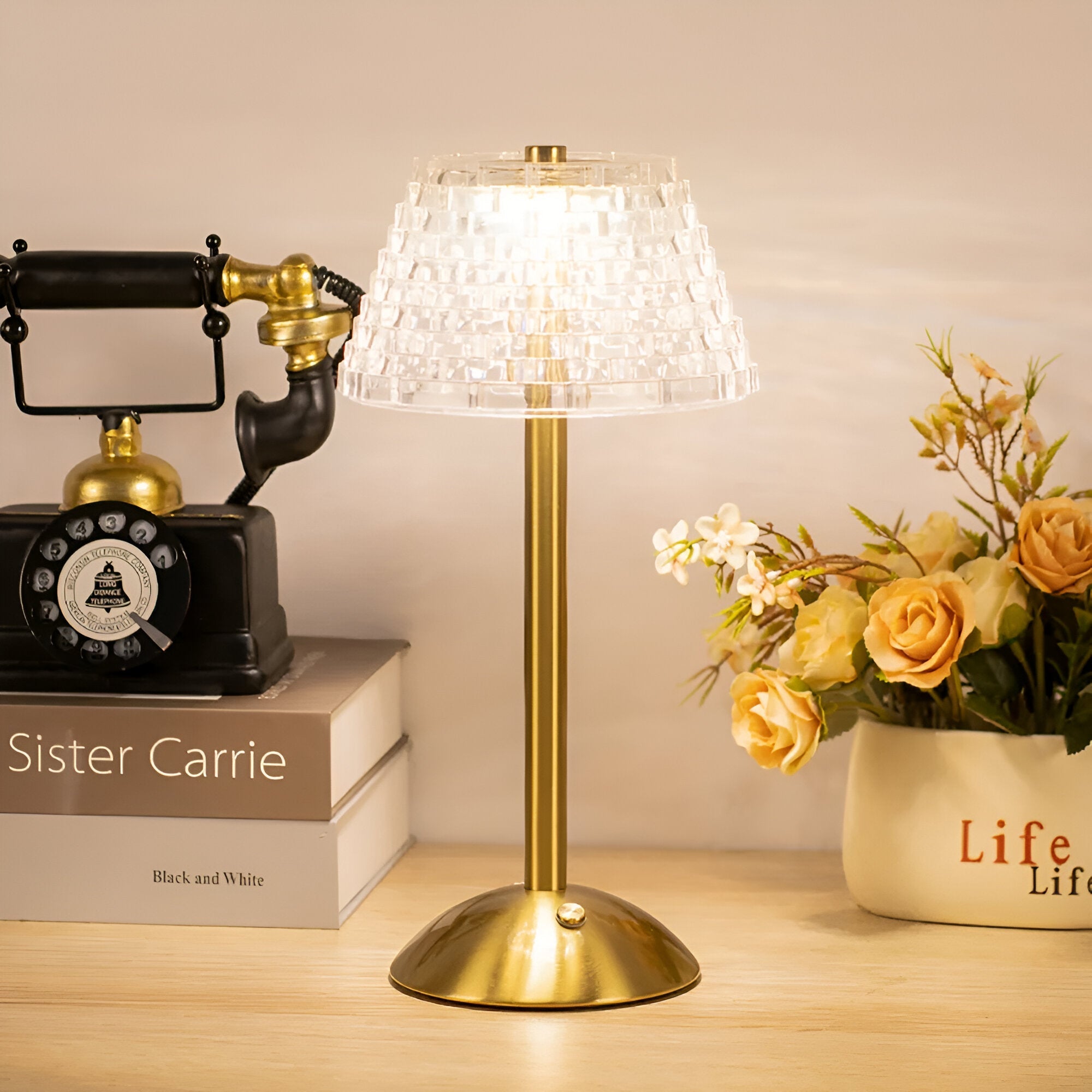 EleGlow - Vintage-Inspired Wireless Table Lamp