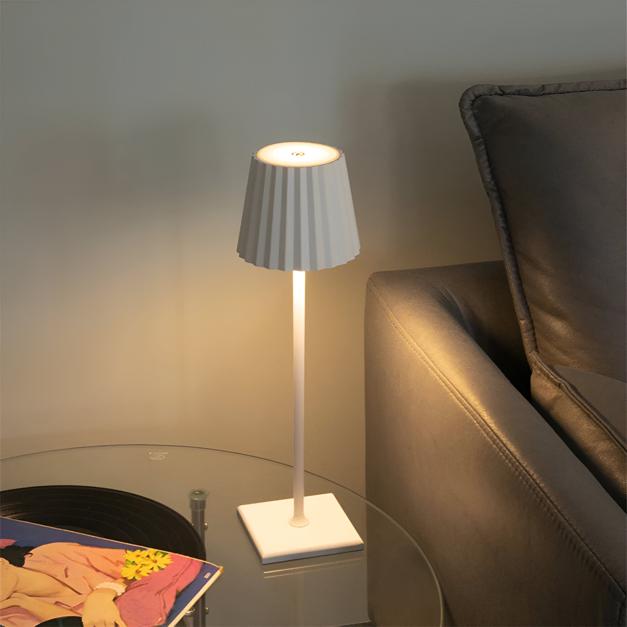 LaminaTouch 2.0 - Dimmable Wireless and Rechargeable Modern LED Table Lamp