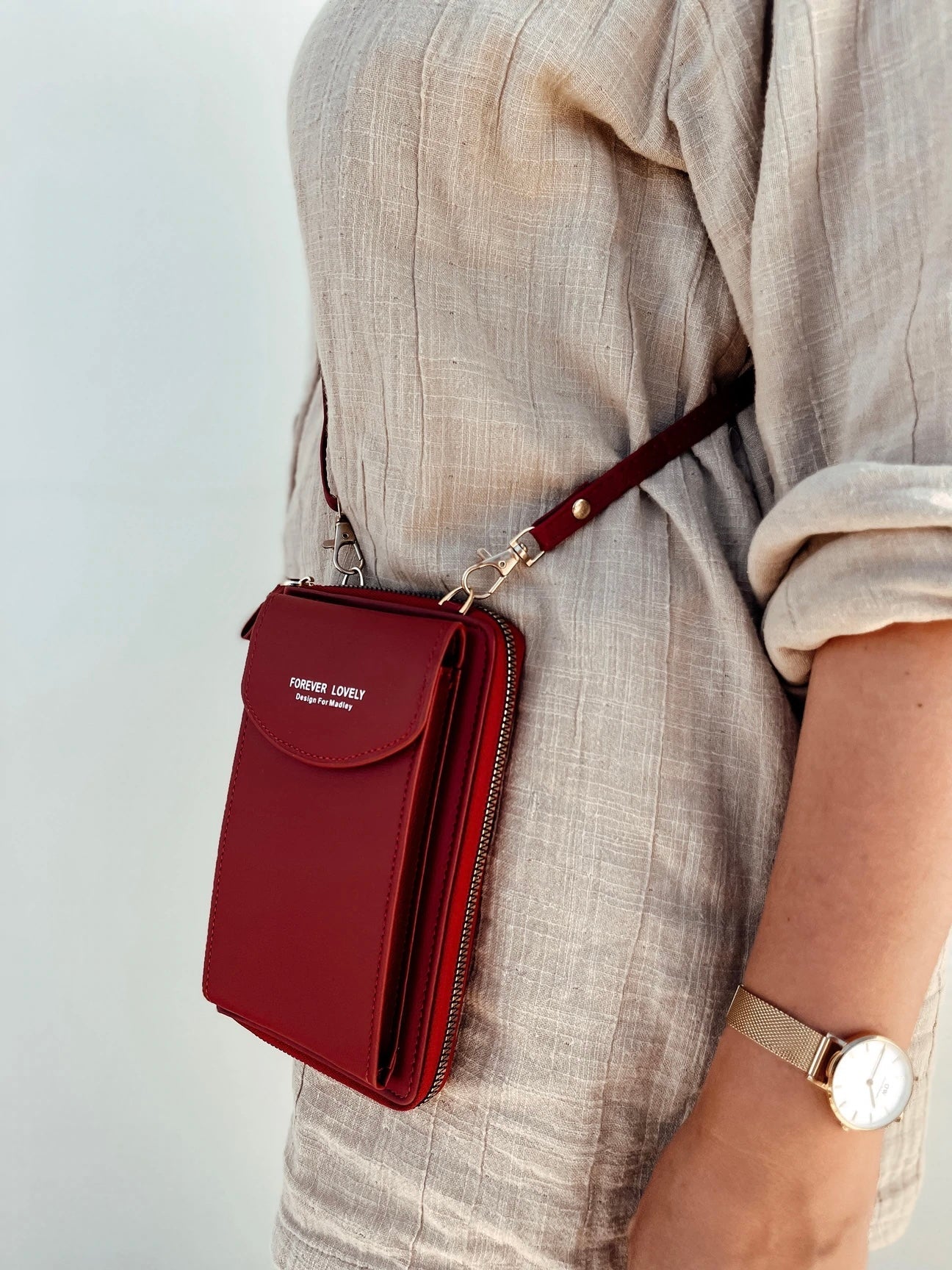 NovaLuxe™ — Carry Every Essential with Effortless Style and Freedom