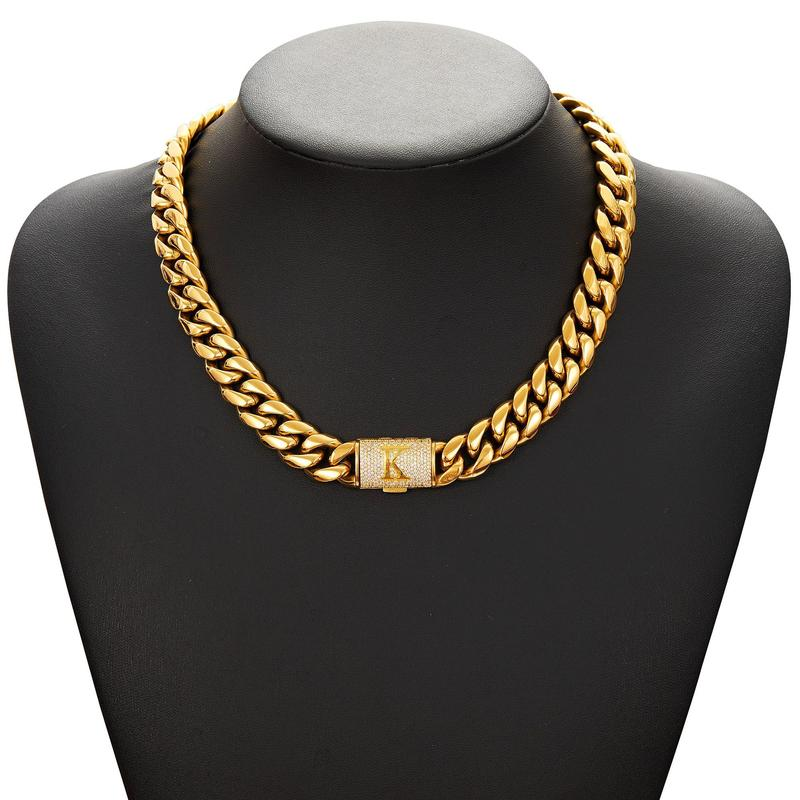 Statement Necklace – Express Your Style with Timeless Elegance