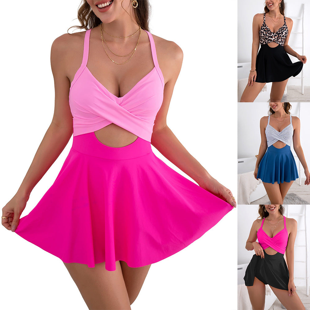 Cutout Swimsuit for a Flattering Figure – Effortless Style and Confidence