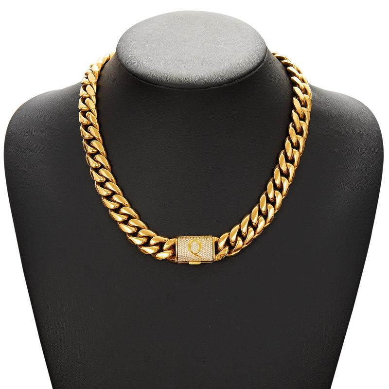 Statement Necklace – Express Your Style with Timeless Elegance