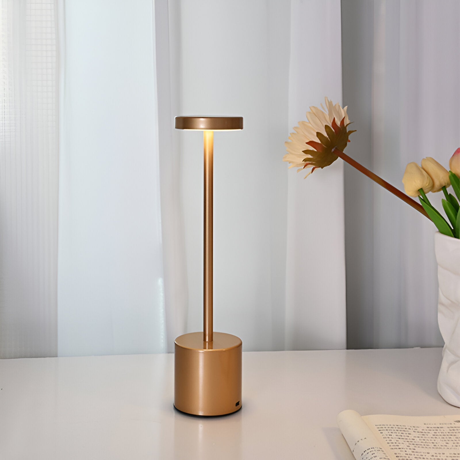 LumoRetro | USB Rechargeable Wireless Retro Table Lamp