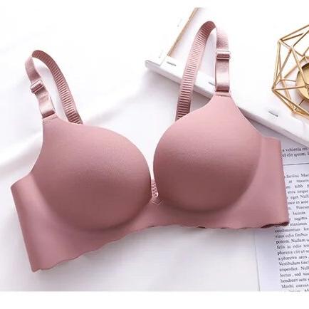 Lifting bra for a natural shape with complete discretion