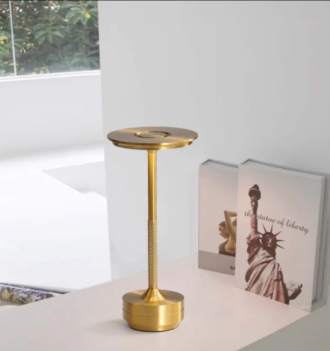 LuminaLux - Wireless Design Lamp | USB Rechargeable | Touch Control | Table Lamp | Mood Lighting