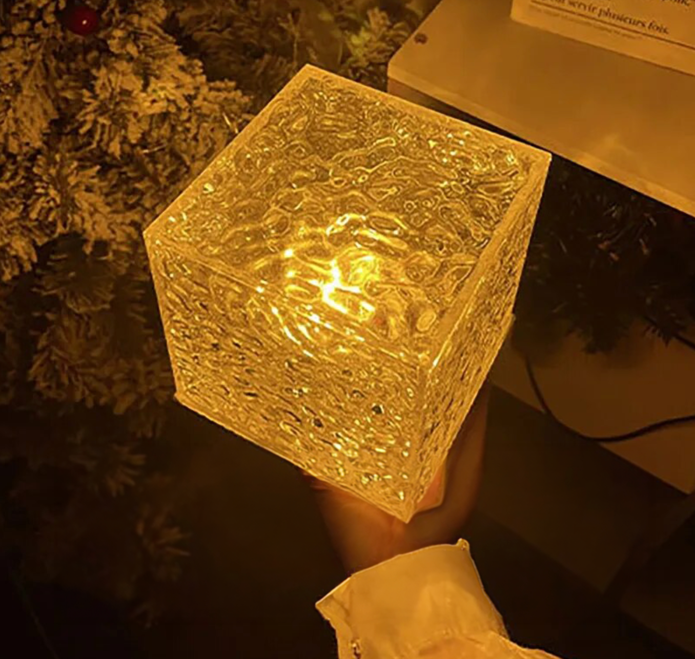 Wireless USB Relaxation Table Lamp Magic Wave Lamp - 16 glowing colors with remote control