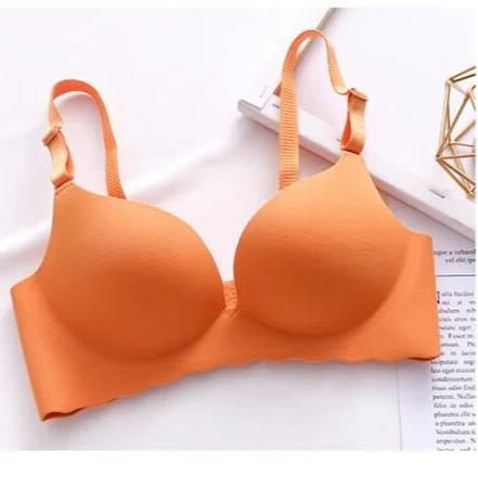 Lifting bra for a natural shape with complete discretion