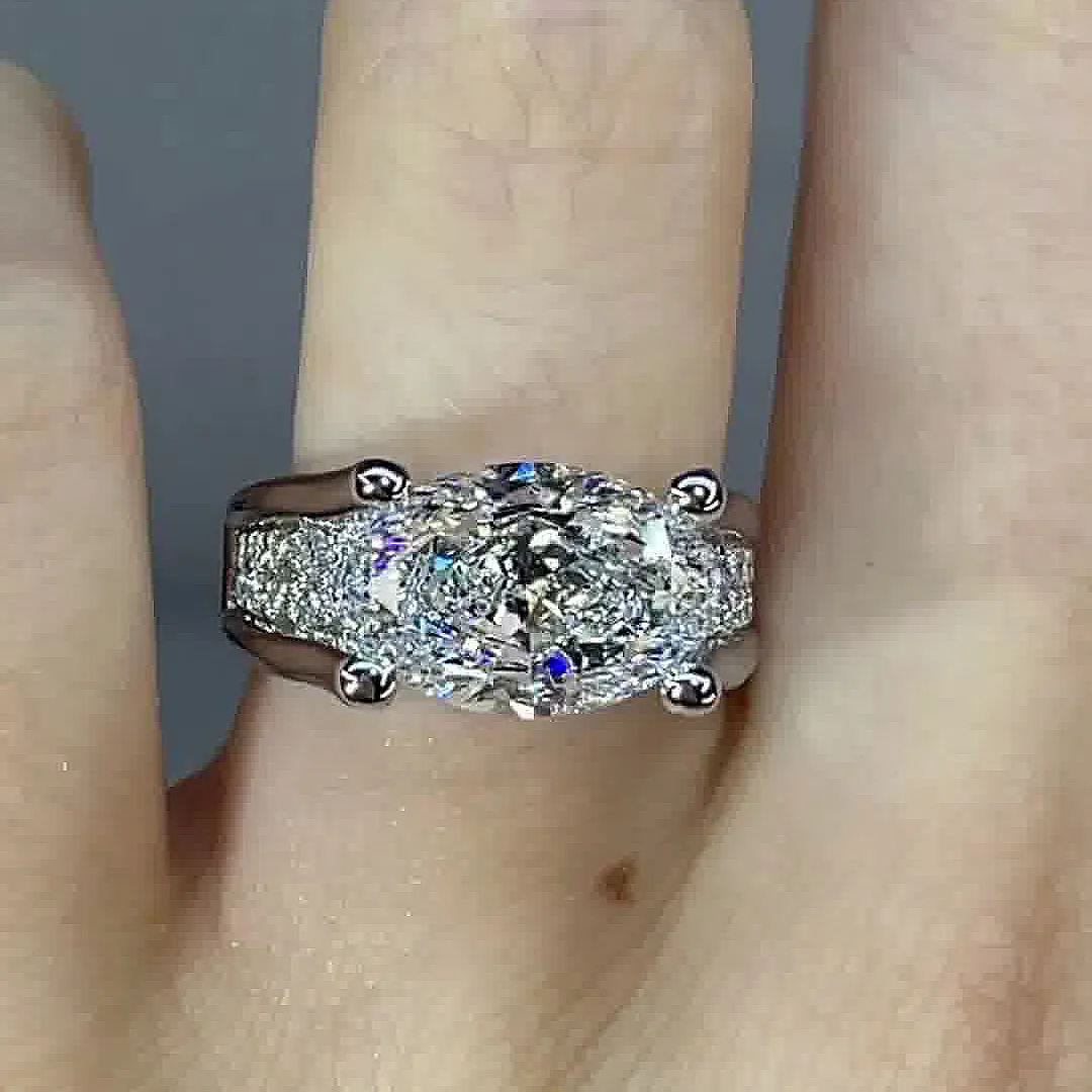 Jewelry That Makes You Shine and Feel Unforgettable