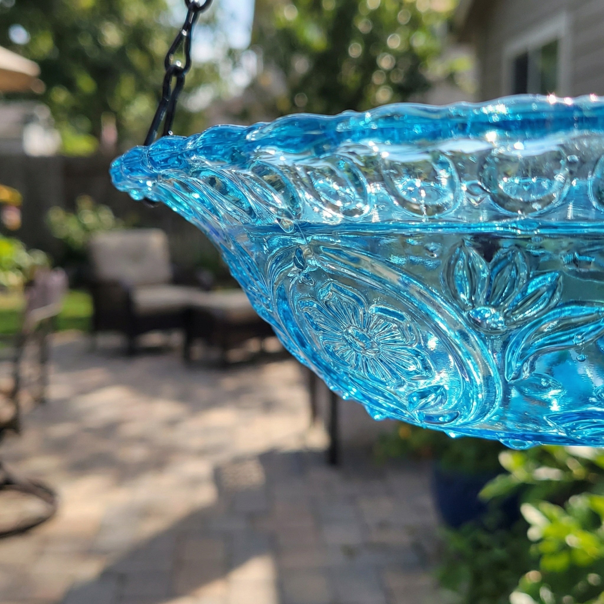 Transform Your Garden with Wireless Magical Vibrancy