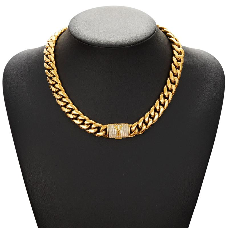 Statement Necklace – Express Your Style with Timeless Elegance
