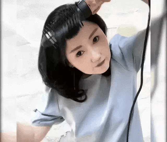 VoluMira™ — Effortless Salon-Perfect Curls That Protect and Shine