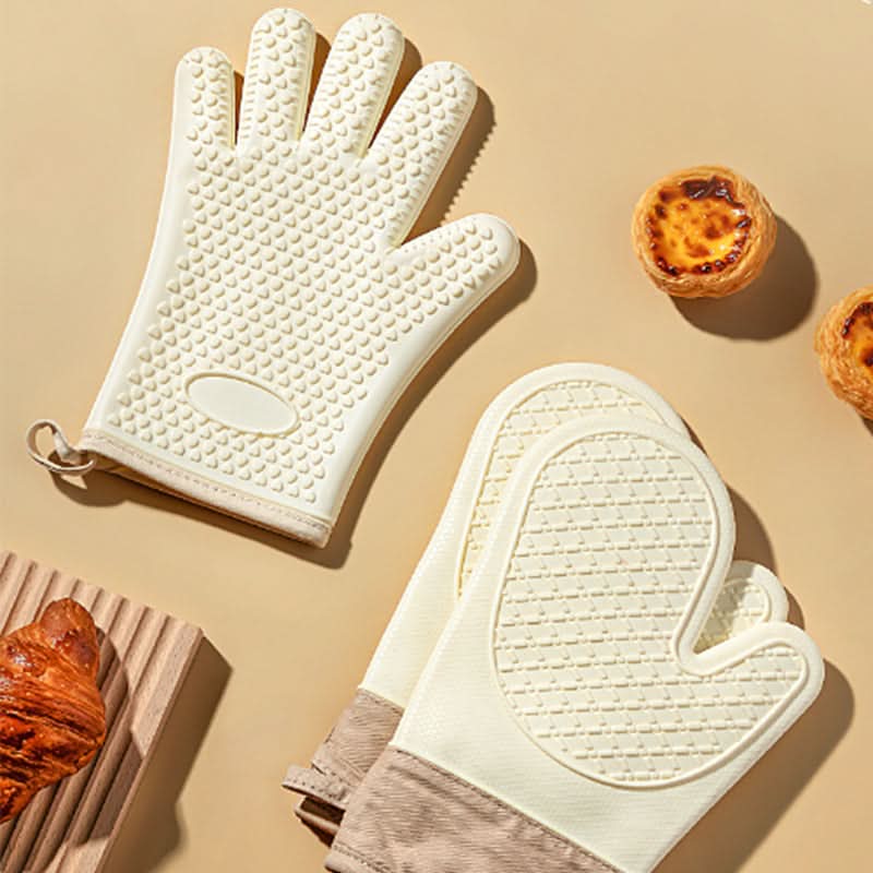 Heat Resistant Oven Mitts – Comfortable Grip, Pain-Free Cooking