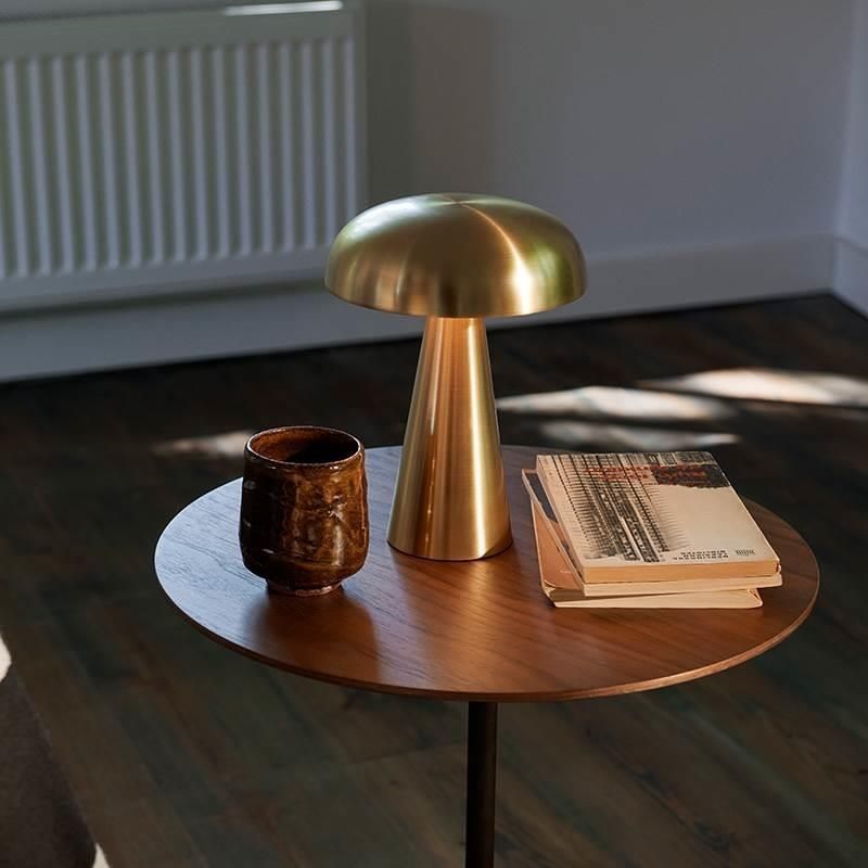 LunaLamp - USB rechargeable wireless table lamp with dimming function