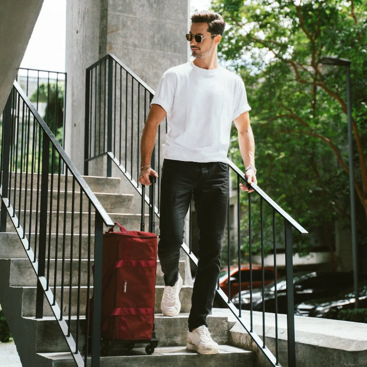 Travel with Impeccable Clothing and Effortless Style