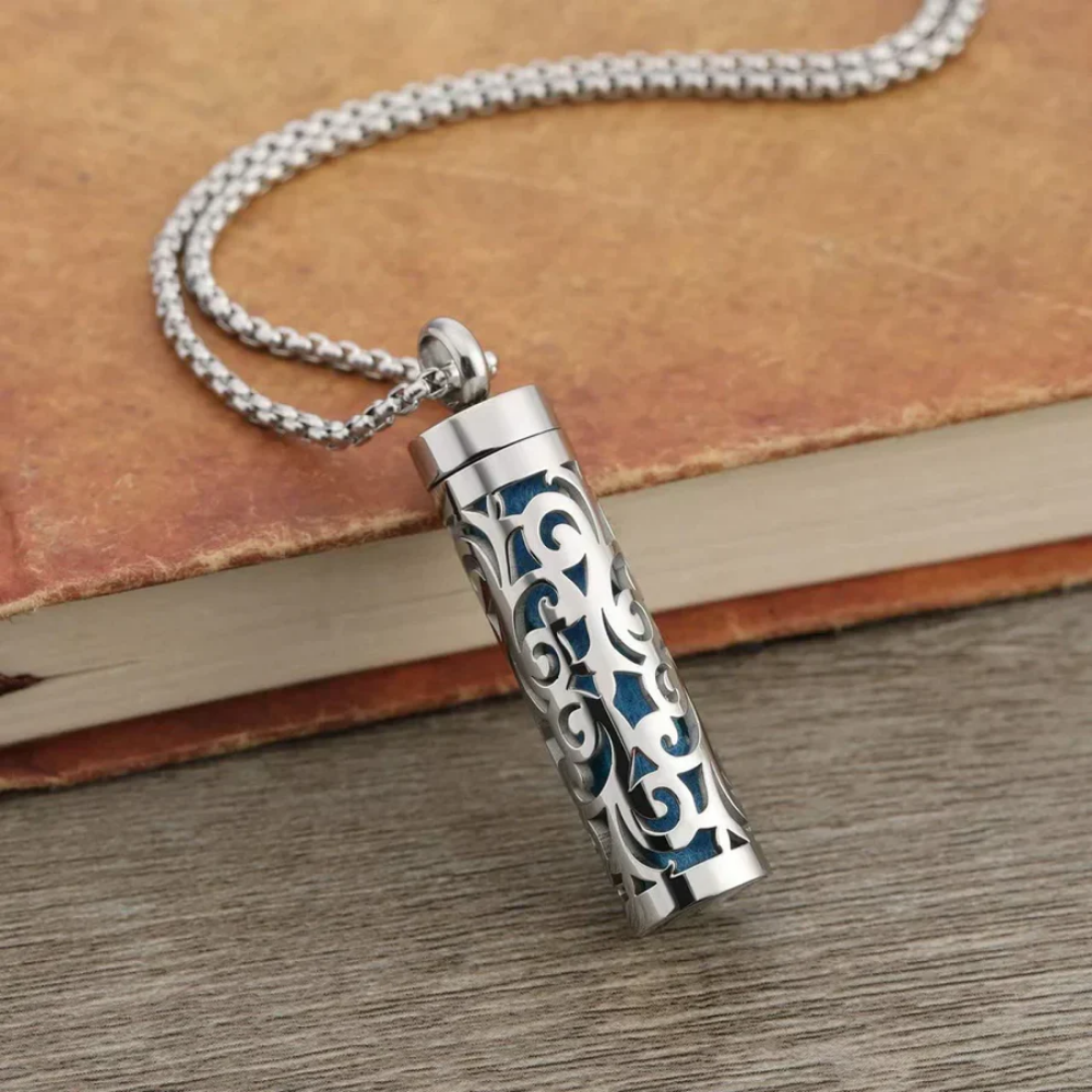 Stay Close to Loved Ones with a Warm, Fragrant Embrace