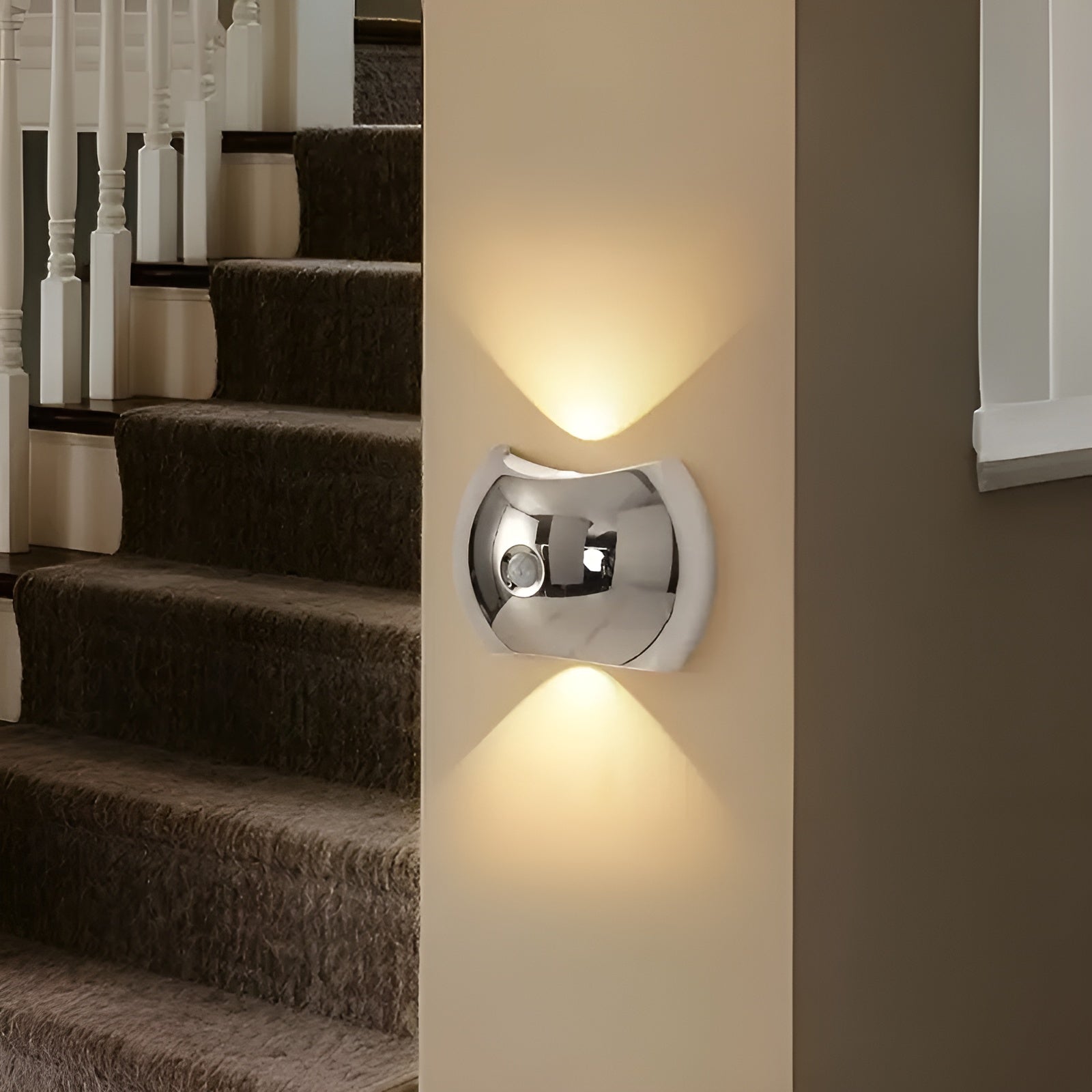 Wall Lamp with Motion Detector – Wireless, Magnetic & Rechargeable