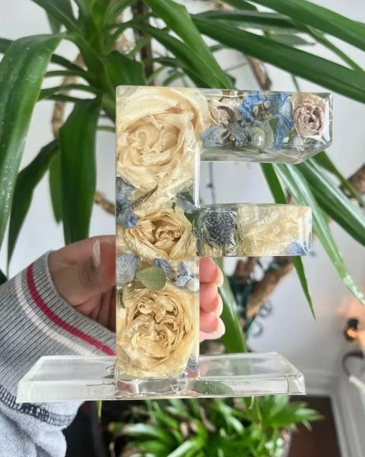 LumaBloom™ — Illuminate Your Space with Personalized Floral Serenity