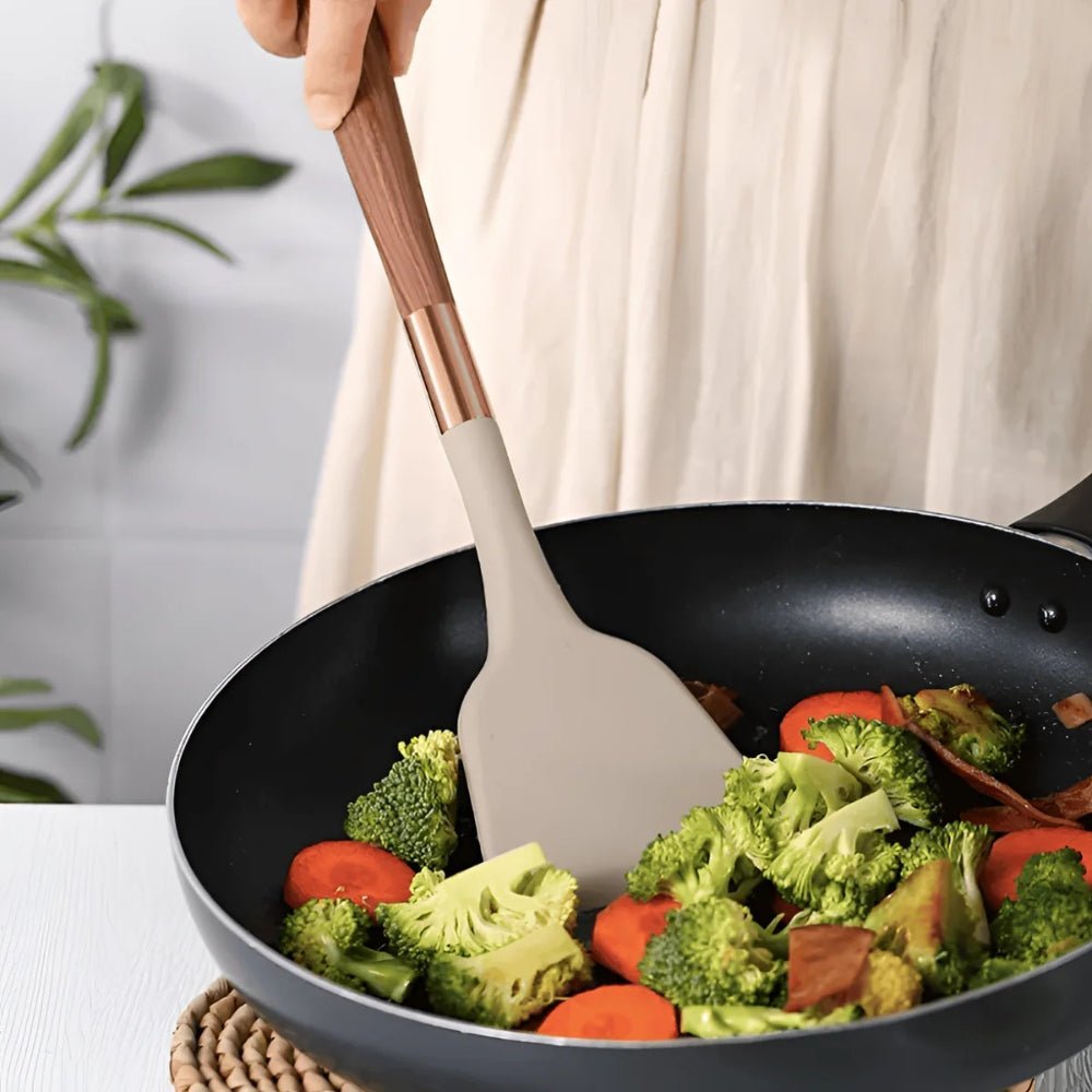 Silicone Kitchen Utensil Set – Scratch-Free Cooking Comfort and Protection